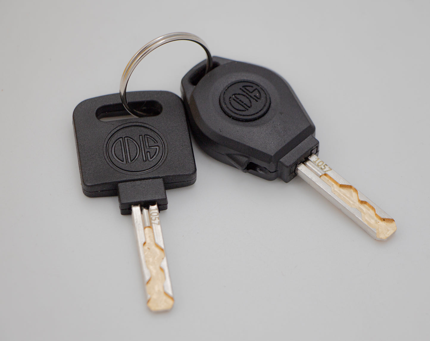 Traba Rueda Odis Titan W5800 Amarillo - Negro