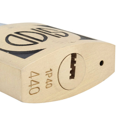 Candado Odis 440 40mm Gancho Largo